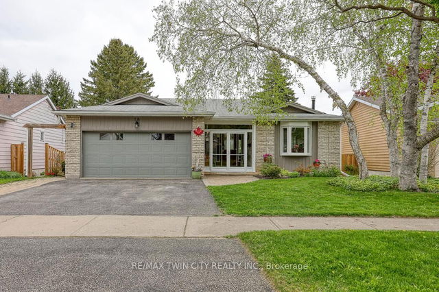 18 Charnwood Court