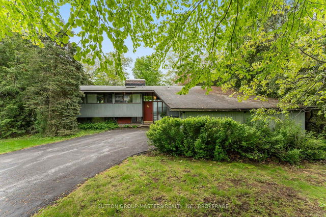 46 Riverside Drive