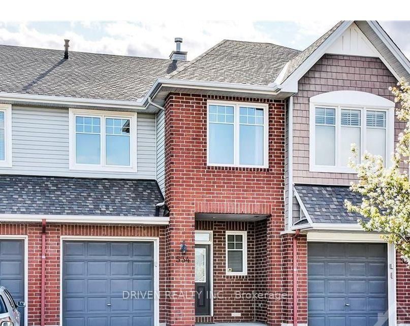 Townhouse for lease at 534 Rochefort Circle, Ottawa, Avalon West, K4A 0M8 - MLS: X12159557