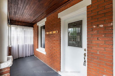 86 Graham Ave, Hamilton - Delta image-0-2