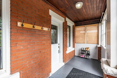 86 Graham Ave, Hamilton - Delta image-0-3
