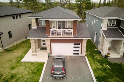 313 Pratt Dr, Loyalist - Amherstview