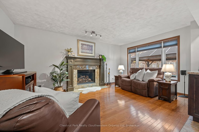 39 Celia Cres, Guelph, N1G 4R4 | Image 3