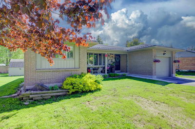 1076 Henry St, Wellesley -  image-0-1