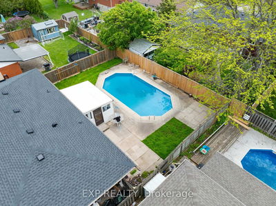 402 Kerman Ave, Grimsby - Grimsby Beach image-0-3