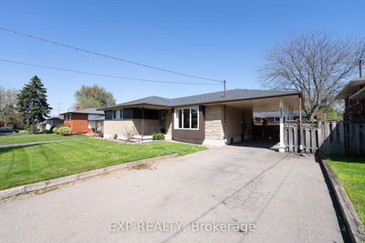 402 Kerman Ave, Grimsby - Grimsby Beach image-0-4