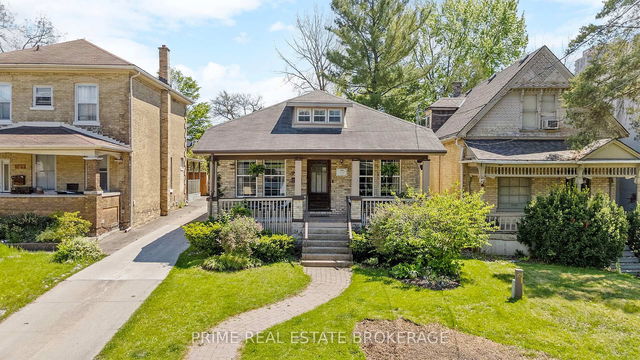 785 Queens Avenue