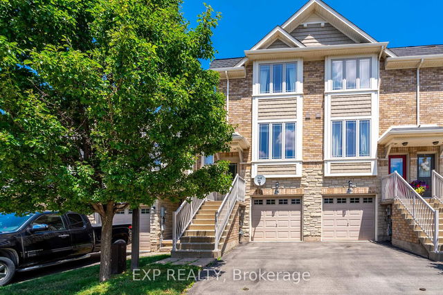 8 Hemlock Way