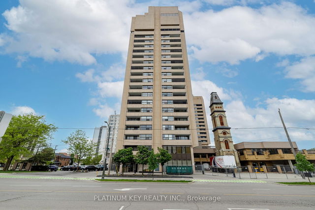 507 - 389 Dundas Street