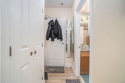 Unit 313 — 429 Kent St, Ottawa - Ottawa Centre image-0-2
