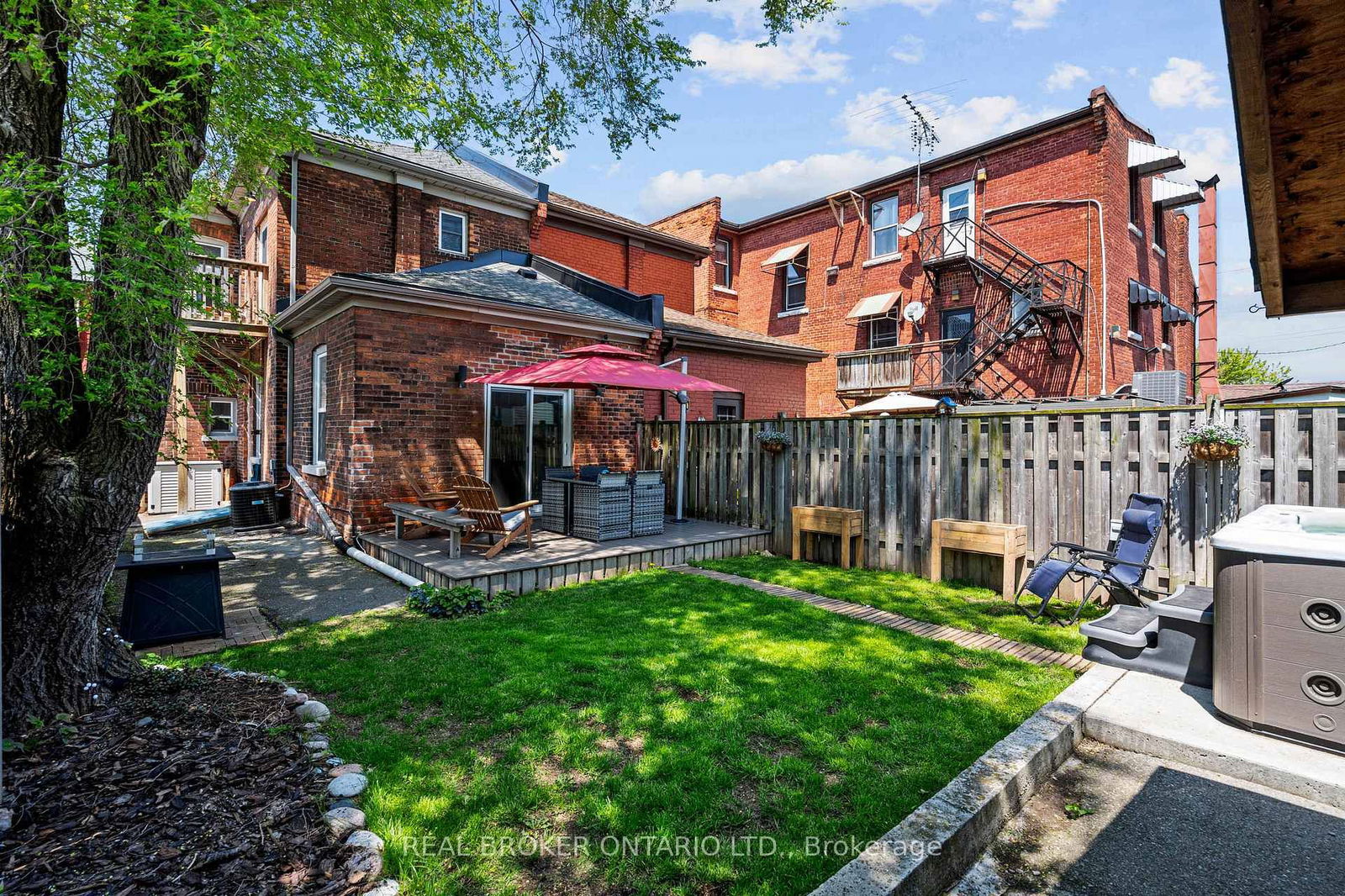 Semi-Detached House for sale at 550 James Street, Hamilton, North End, L8L 1J5 - MLS: X12160624
