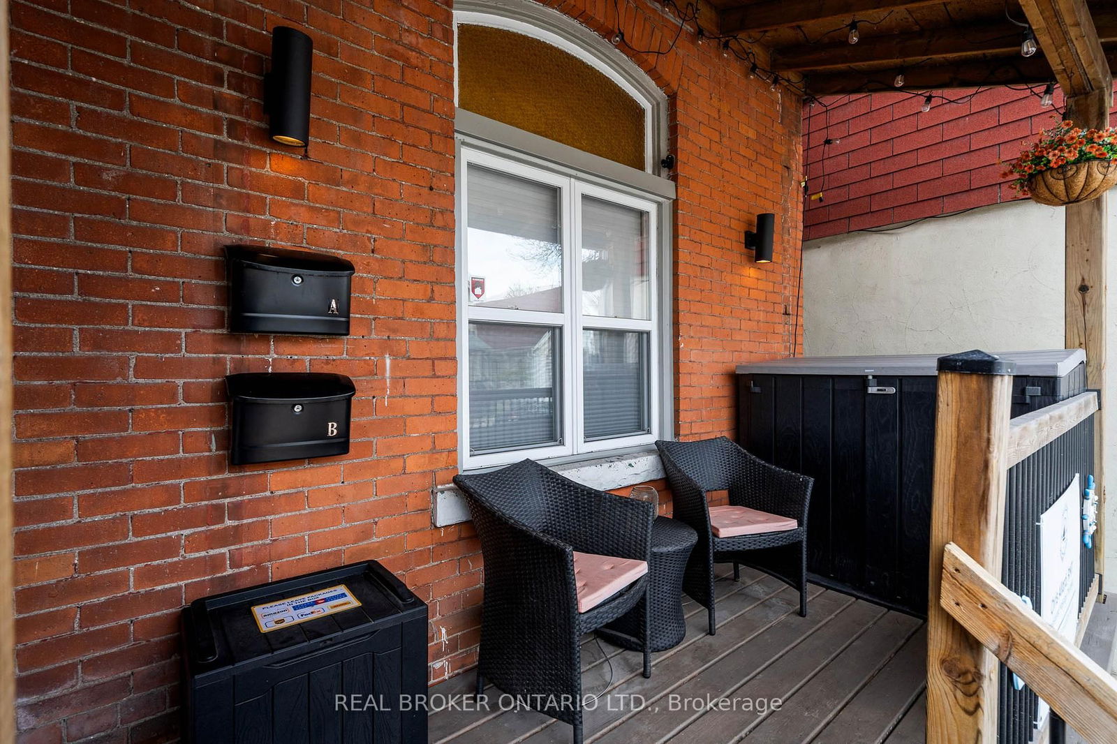 Listing Image 3