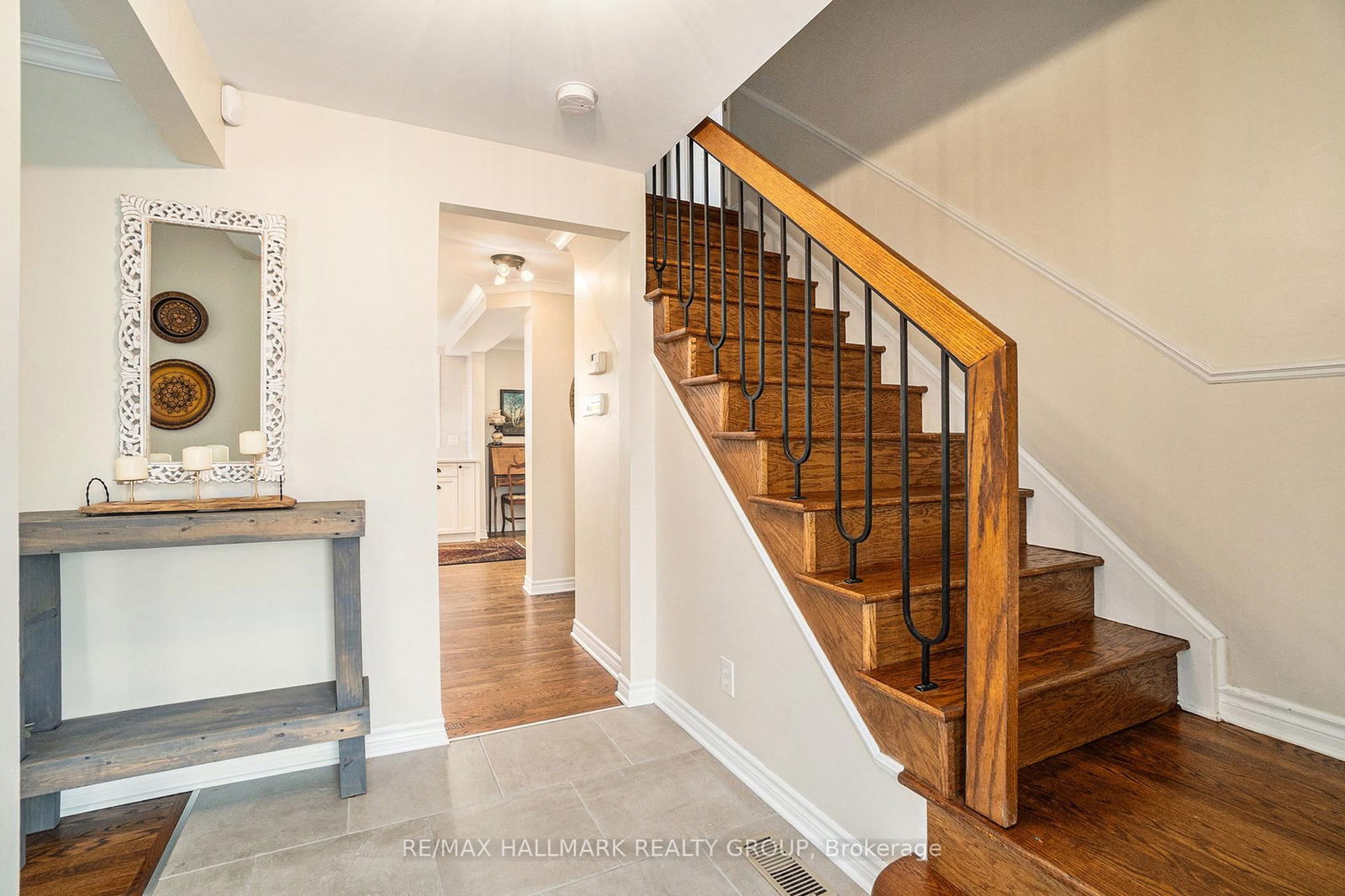 Detached House for sale at 617 La Verendrye Drive, Ottawa, Beacon Hill North, K1J 7C2 - MLS: X12161122