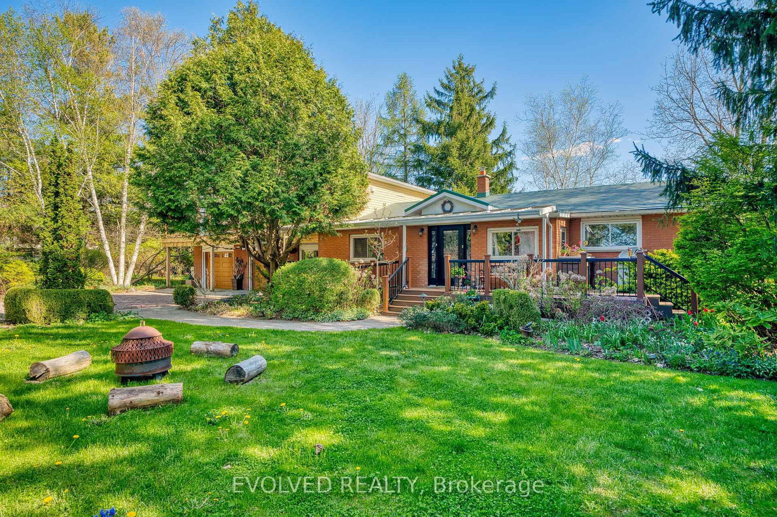 Detached House for sale at 1336 Safari Road, Hamilton, Rural Flamborough, L0R 1V0 - MLS: X12161132