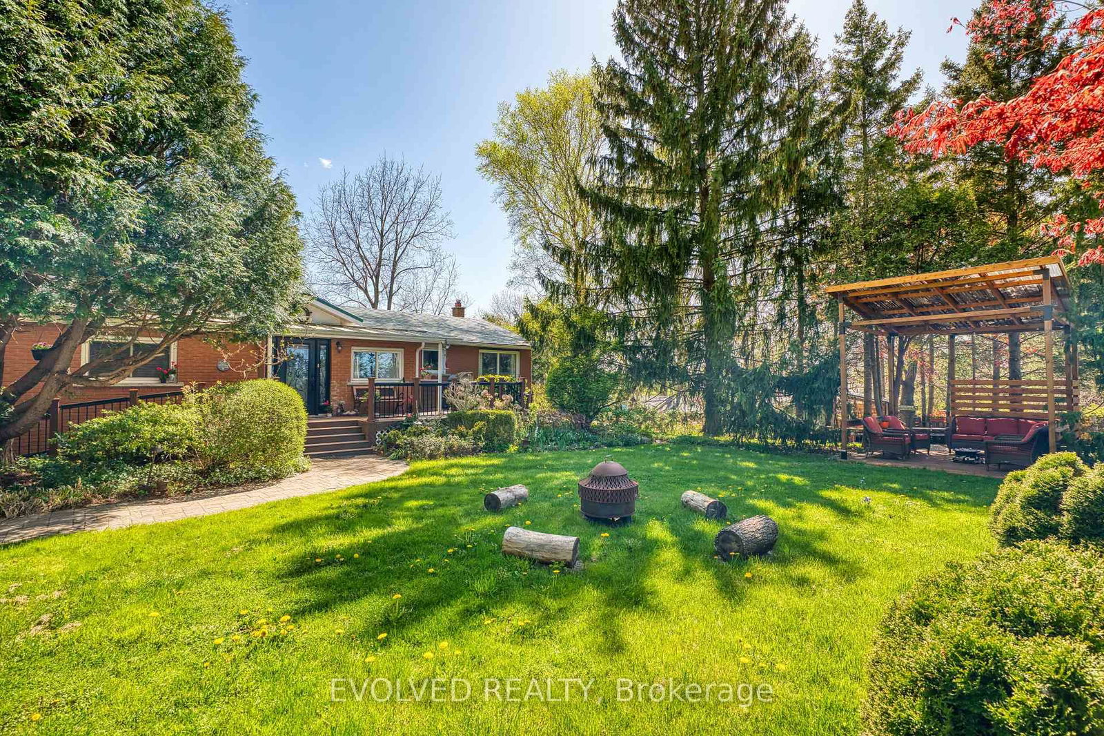 Detached House for sale at 1336 Safari Road, Hamilton, Rural Flamborough, L0R 1V0 - MLS: X12161132