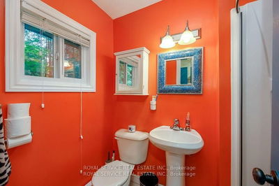 2104 Brady Lake Rd, Minden Hills - Hindon image-0-4