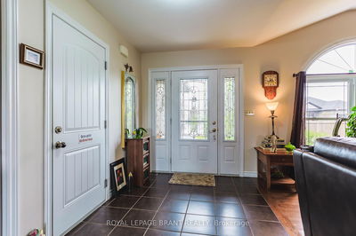 256 Donly Dr Dr, Haldimand - Haldimand image-0-4