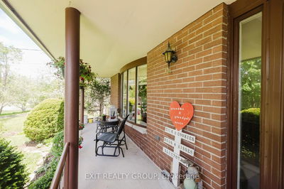 152 Chatterton Valley Cres, Quinte West - Sidney Ward image-0-4