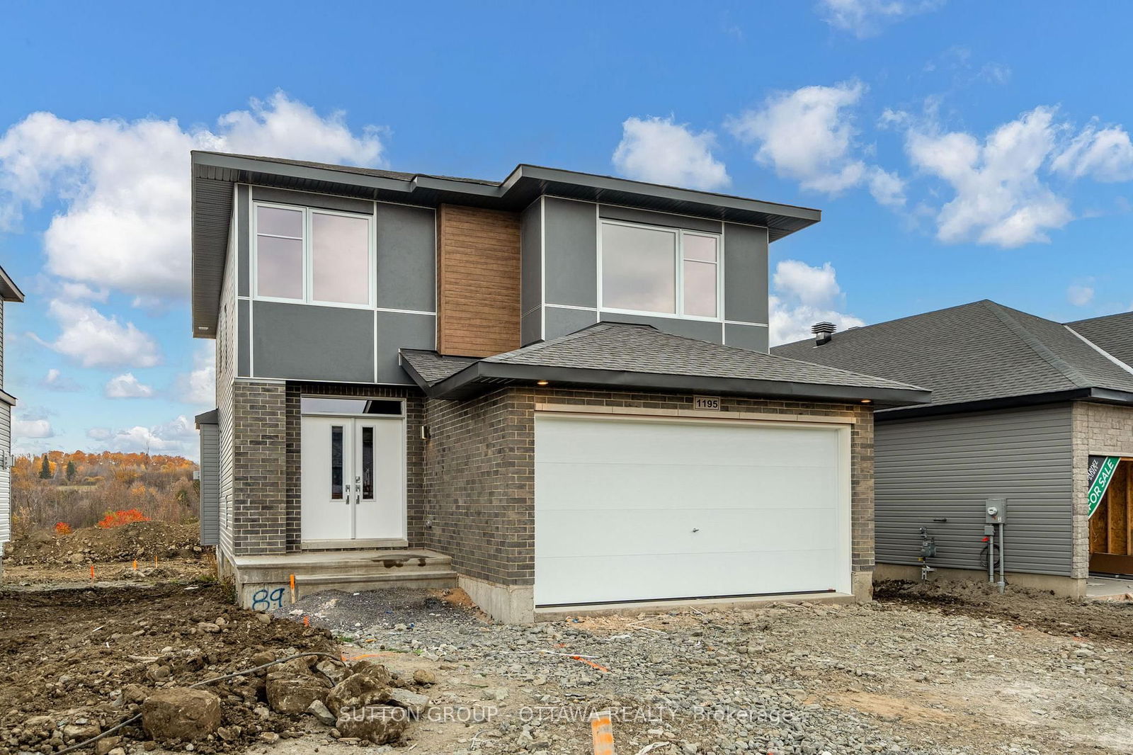 Detached House for sale at 1195 BRONZE Avenue, Clarence-Rockland, Clarence/Rockland Twp, K4K 0M9 - MLS: X12161609