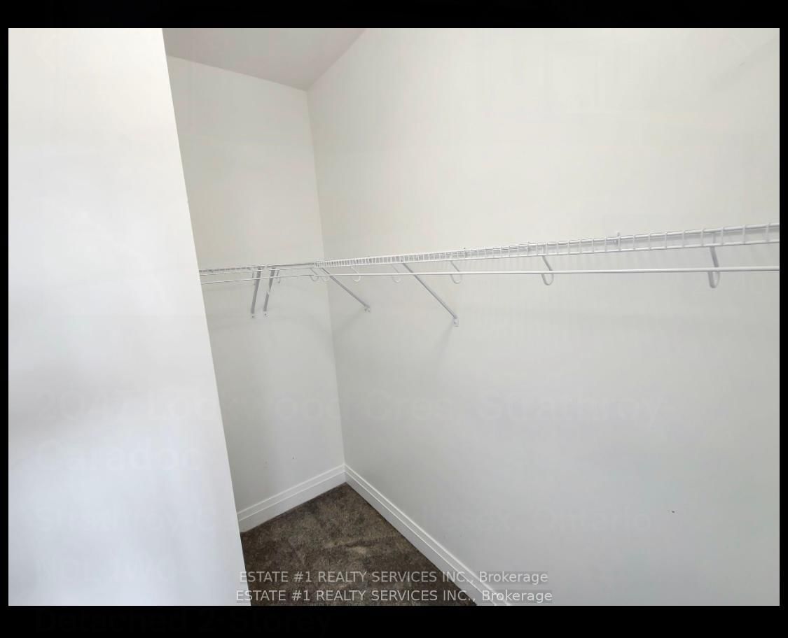 Detached House for sale at 2047 Lockwood Crescent, Strathroy-Caradoc, Ontario, N0L 1W0 - Rural Strathroy-Caradoc - MLS: X12161641