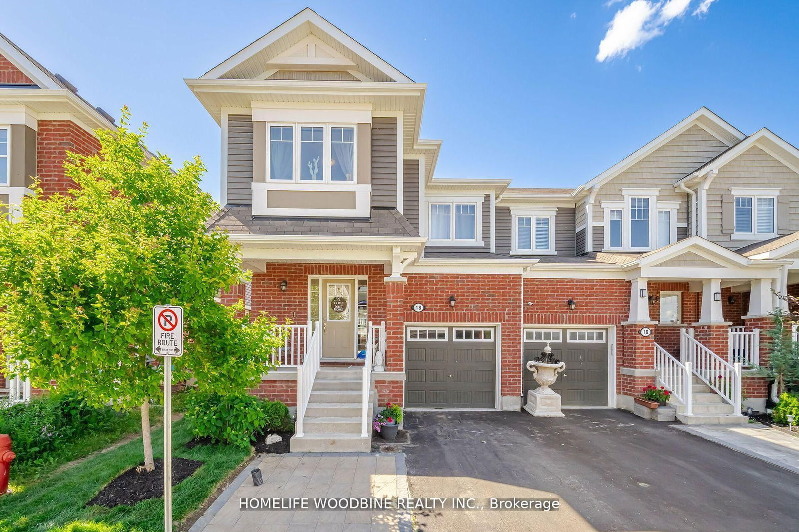 Townhouse for sale at 18-143 Ridge Road, Cambridge, N3E 0C7 - MLS: X12161682