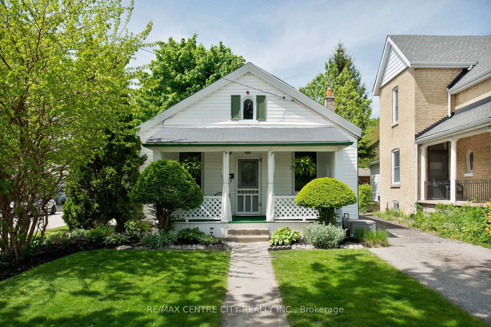 Detached House for sale at 582 Pall Mall Street, London East, East F, N5Y 2Z9 - MLS: X12162070