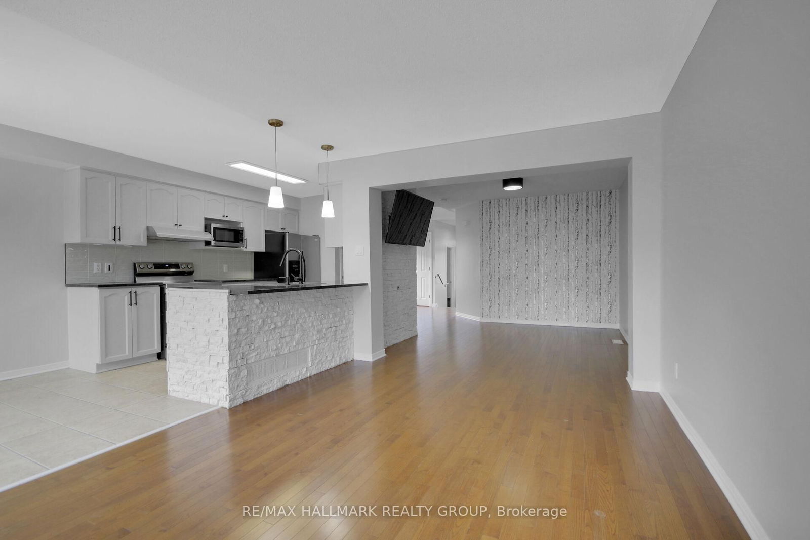Townhouse for sale at 174 Gatespark Private, Kanata, Kanata Lakes/Heritage Hills, K2T 1K9 - MLS: X12162136