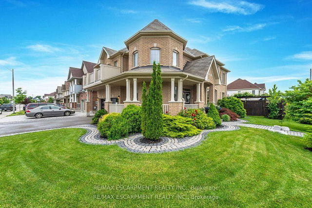 8788 Dogwood Crescent