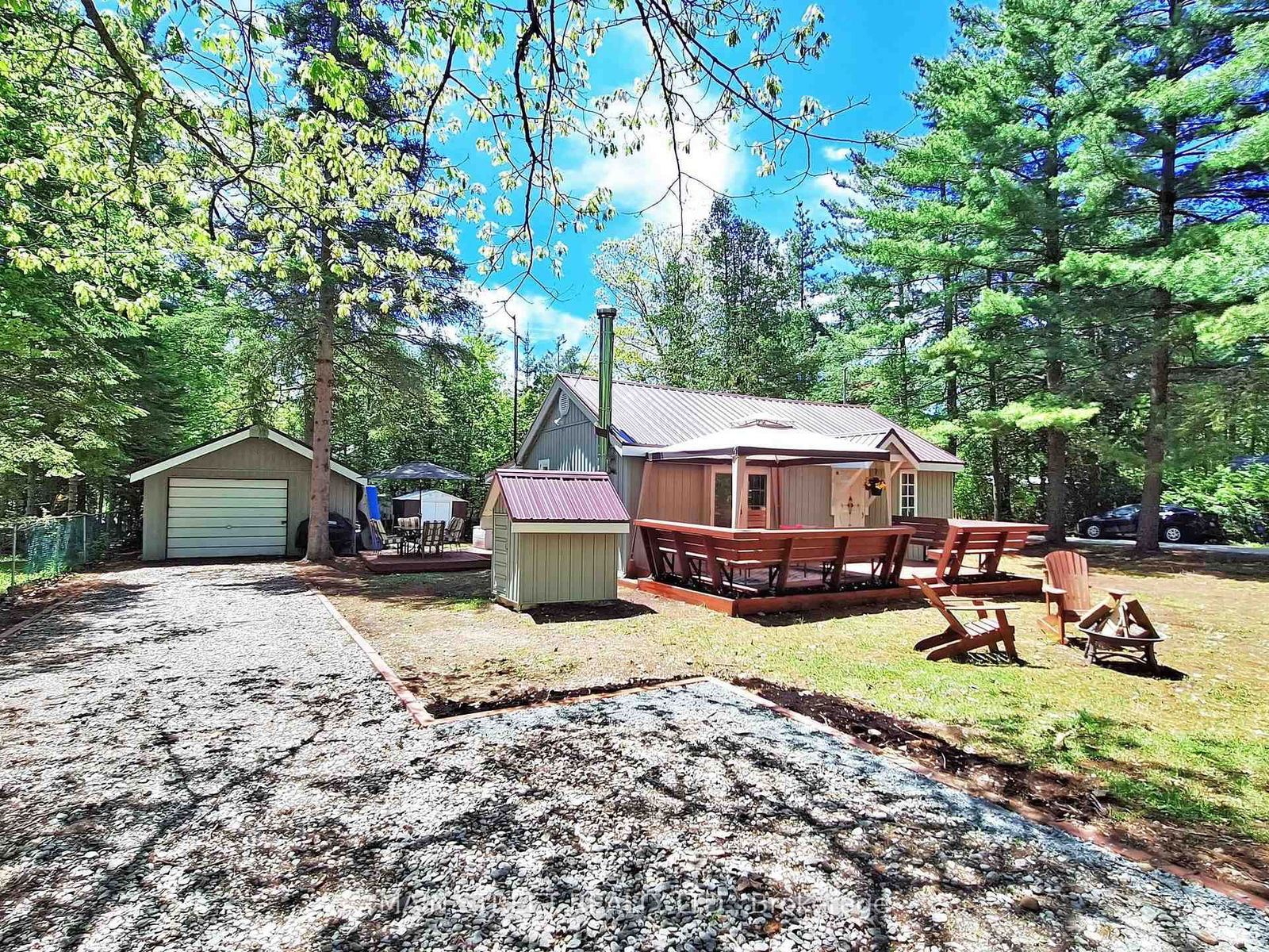 Property at 2 Cedarhurst