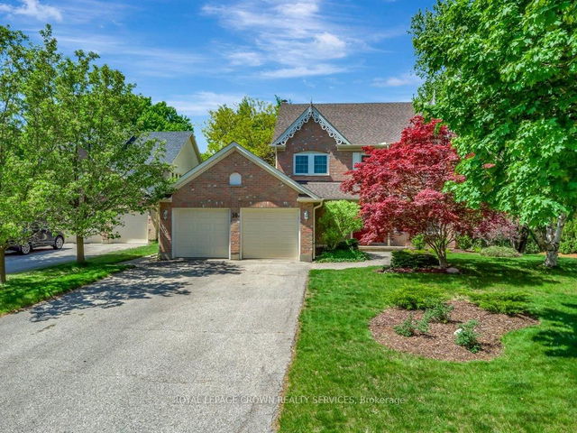 10 Huntingwood Court