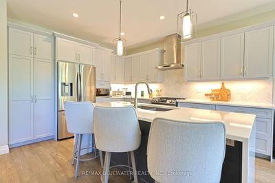 8437 Goosemarsh Line, Lambton Shores - Lambton Shores image-0-4
