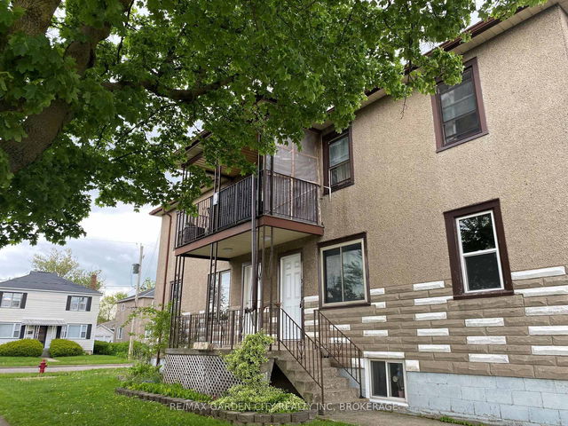 3 - 131 Lyons Avenue
