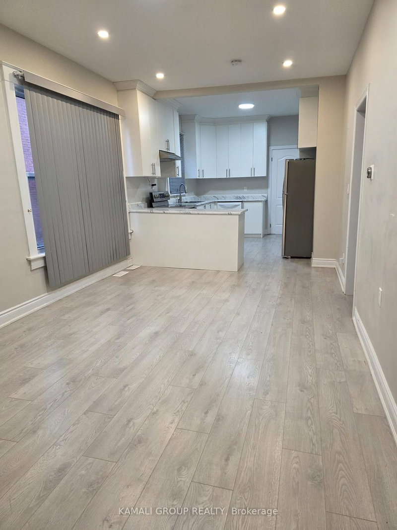 Main - 4554 Third Ave, Niagara Falls, L2E 4L2 | Image 3