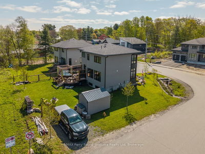 44 Dennis Dr, Parry Sound - Parry Sound image-0-4