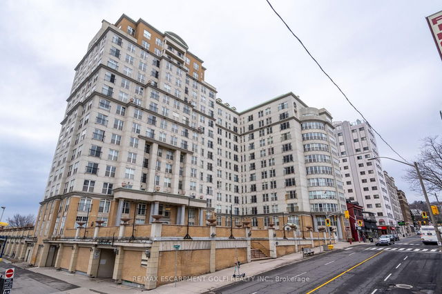 1206 - 135 James Street