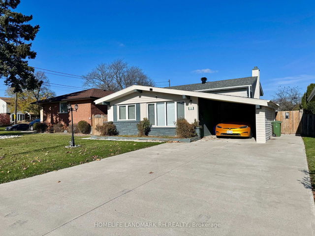 3 LILACSIDE Drive