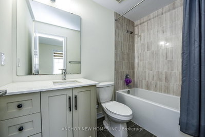 Unit 23 — 10 Birmingham Drive — photo 5