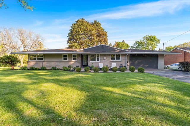 7 Hutton Drive