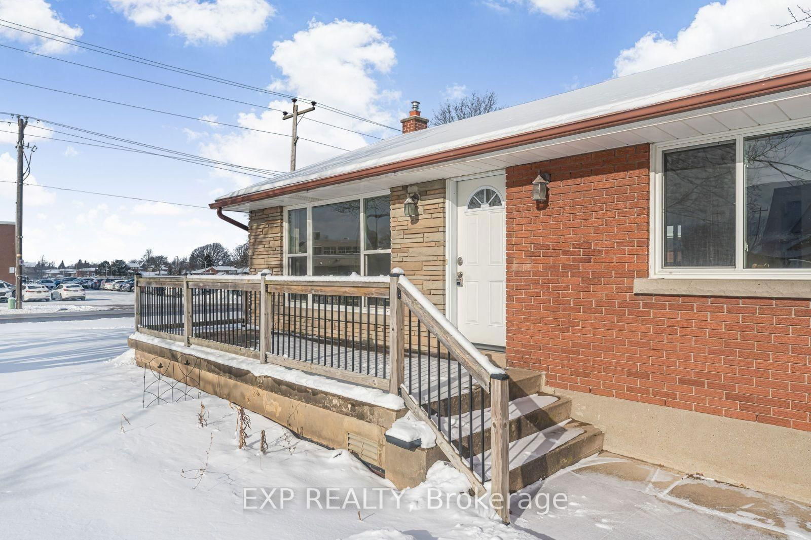 Detached House for sale at 162 Ryerson Street, Thorold, Thorold Downtown, L2V 3Y3 - MLS: X12163265