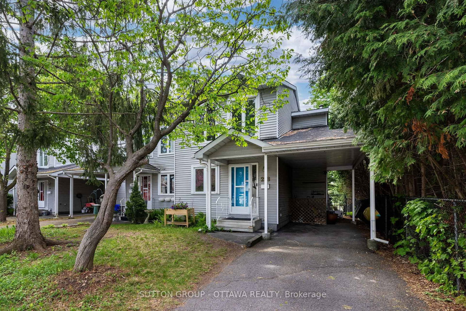 Townhouse for sale at 218 Switzer Avenue, Ottawa, Westboro/Hampton Park, K1Z 7H9 - MLS: X12163311
