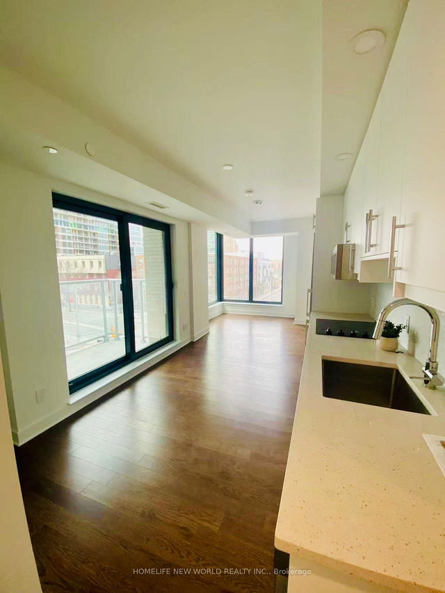302 - 180 Geoge Street