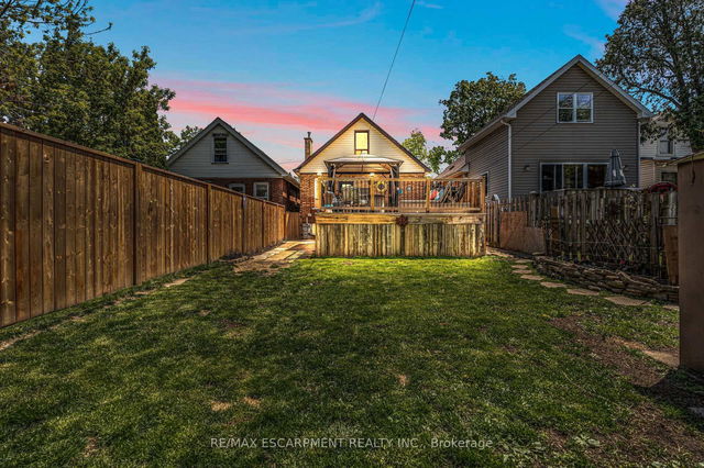 52 Graham Avenue
