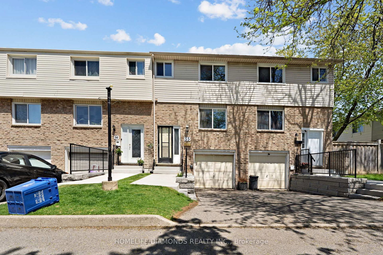Townhouse for sale at 35-262 KENORA Avenue, Hamilton, Kentley, L8E 3Y3 - MLS: X12163535