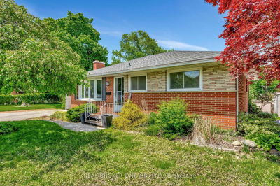 1017 Braeside St, Woodstock - North
