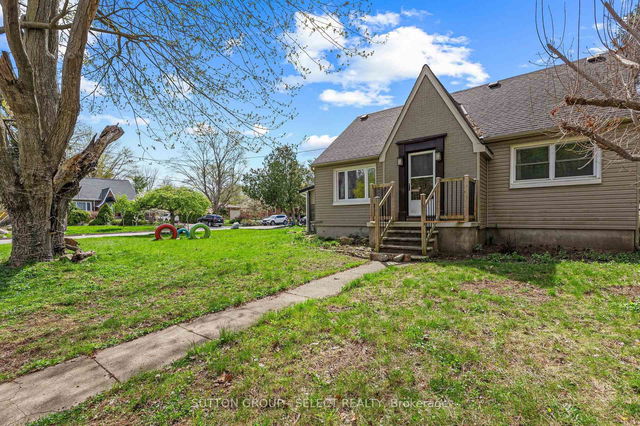 389 Northbrae Drive