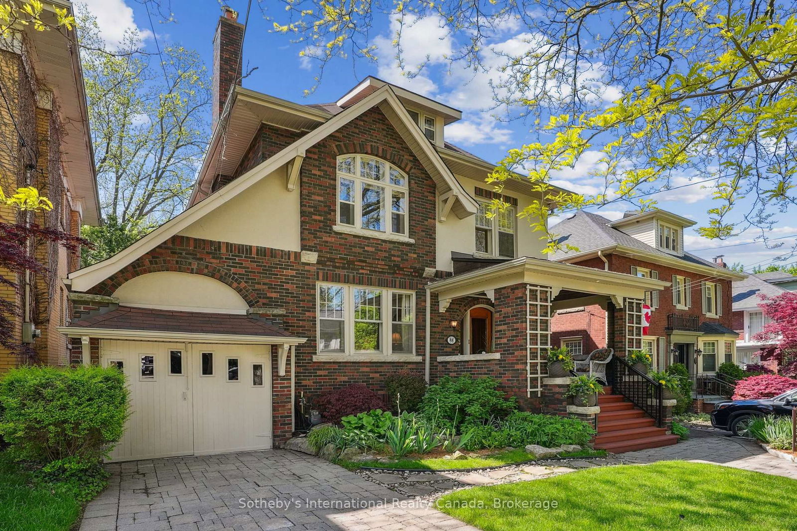 Detached House for sale at 88 Chedoke Avenue, Hamilton, Kirkendall, L8P 4N9 - MLS: X12163722