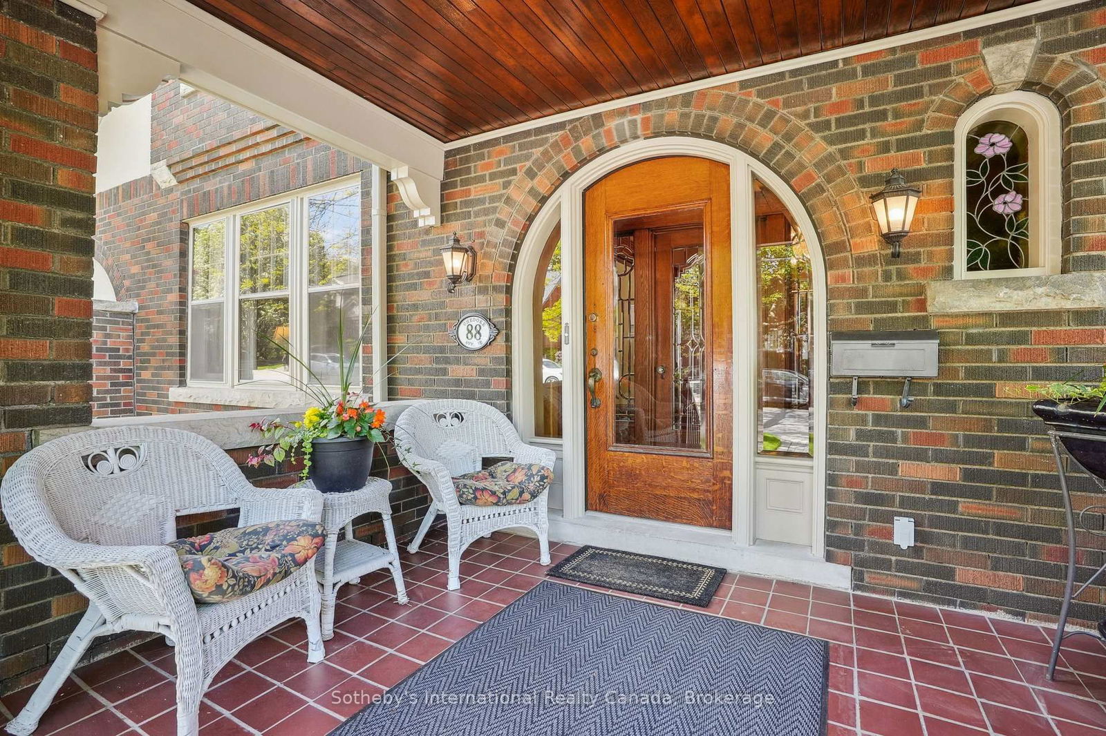 Detached House for sale at 88 Chedoke Avenue, Hamilton, Kirkendall, L8P 4N9 - MLS: X12163722