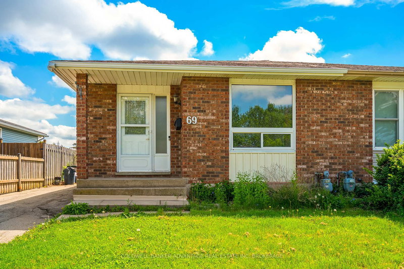 69 Marc Blvd, Welland, L3B 5V2 | Image 3