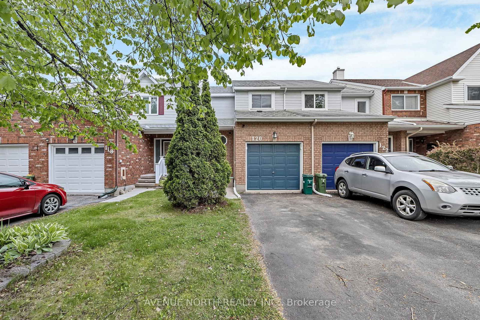 Townhouse for sale at 120 Markland Crescent, Ottawa, Barrhaven East, K2G 5Z7 - MLS: X12163859