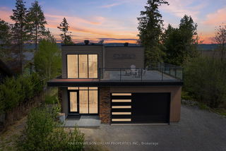 3286 Barlow Crescent